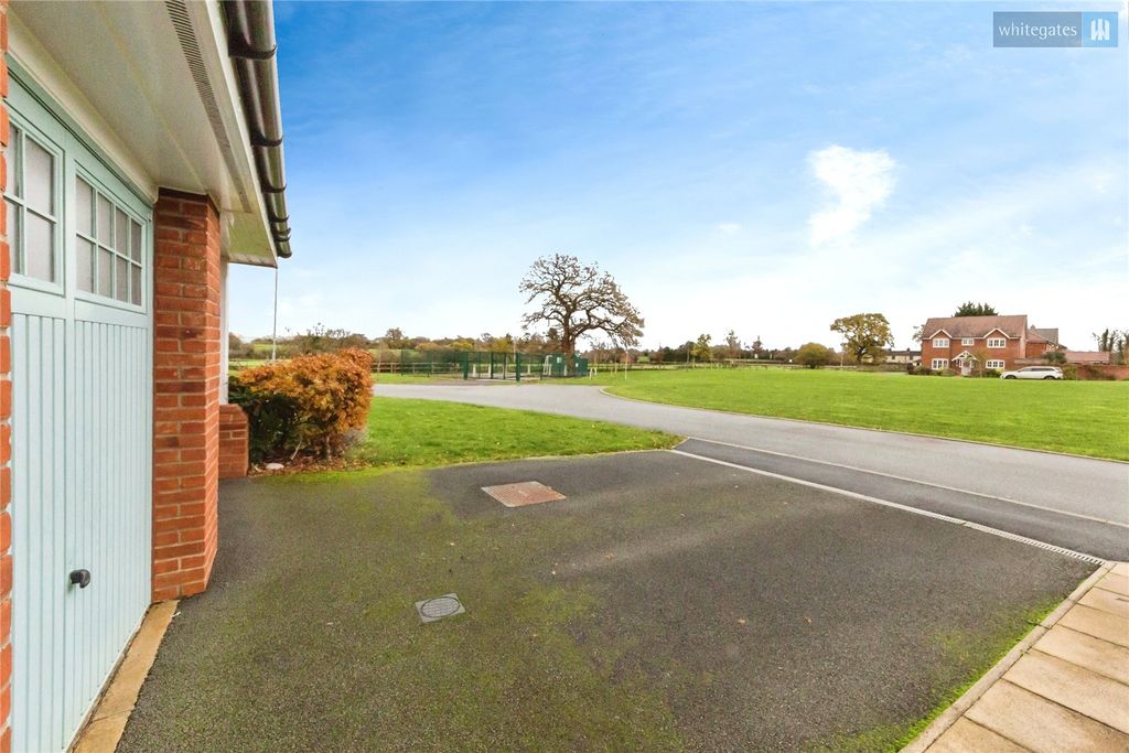 Property photo 2 of 22 Picture No. 49