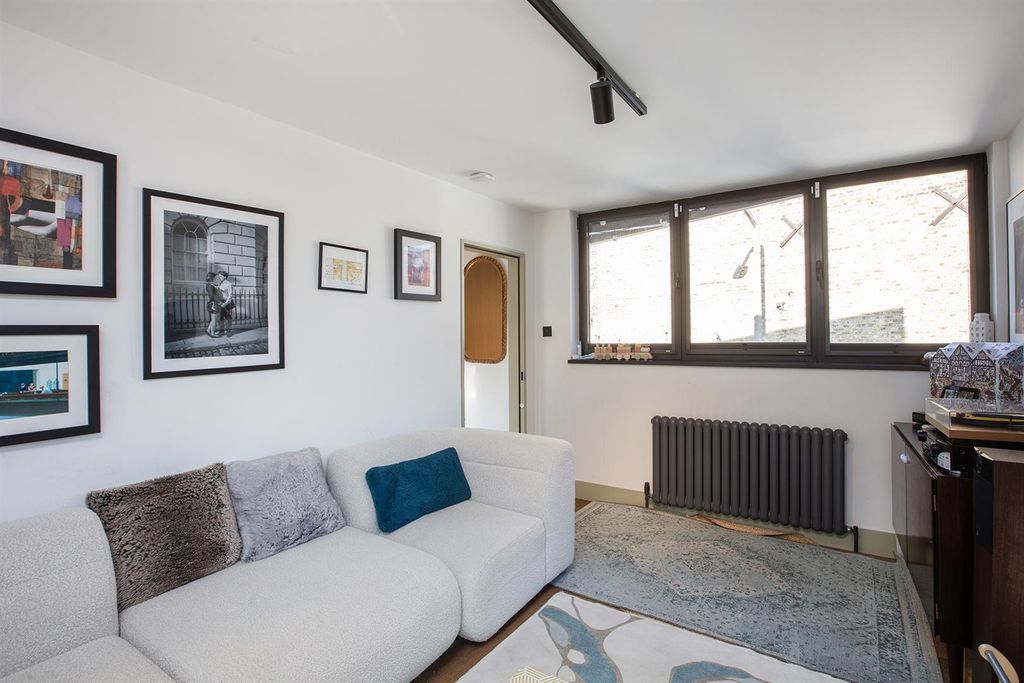 Property photo 2 of 28 3Y6A0776.Jpg