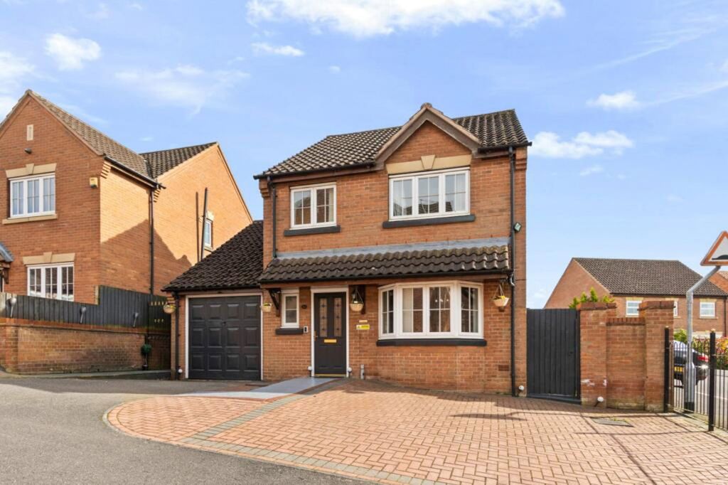 Property photo 1 of 13