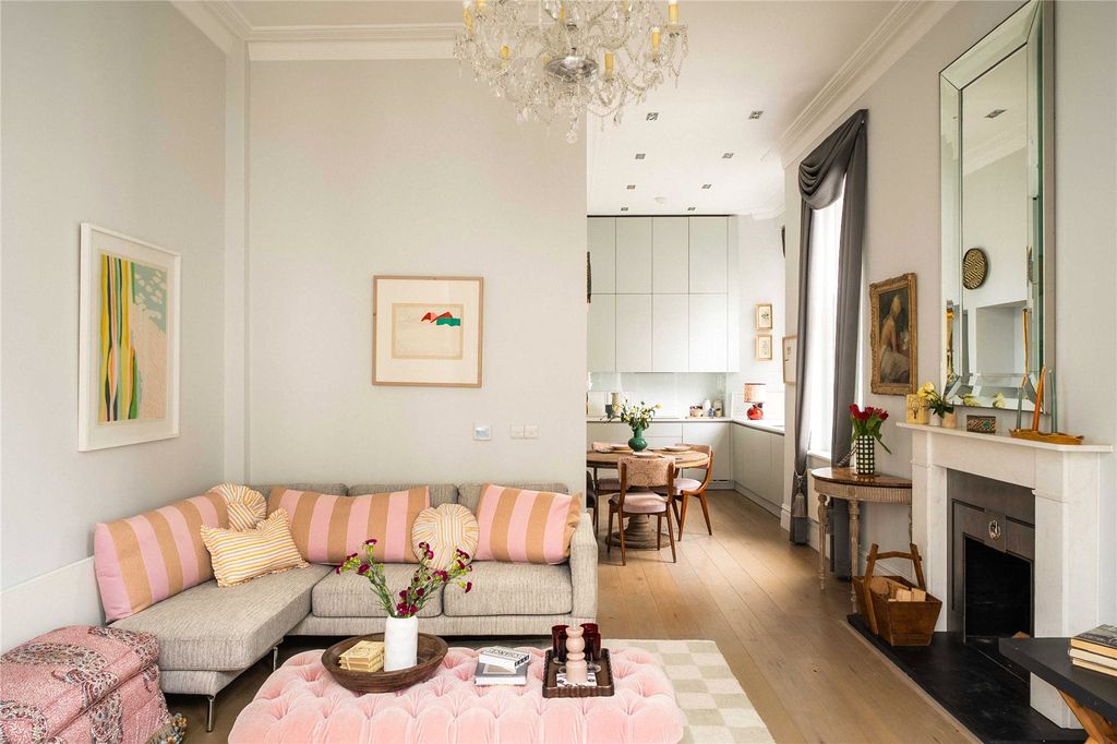 Property photo 3 of 11 Reception Room