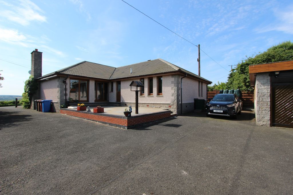 Property photo 3 of 48 Photo 27