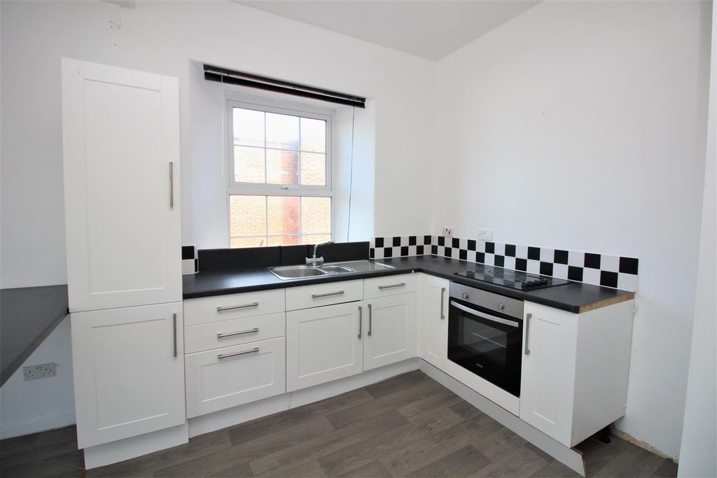 Property photo 3 of 6 Kitchen.Jpg