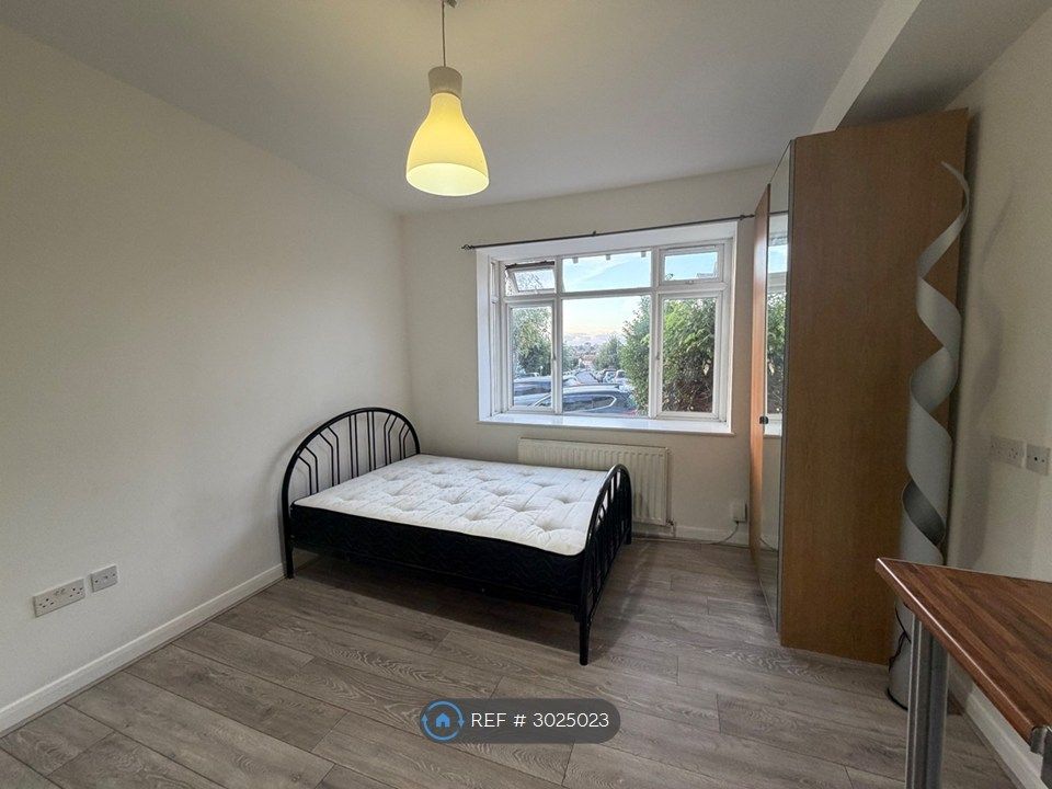 Property photo 2 of 3