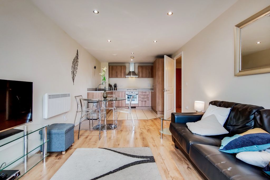 Property photo 2 of 9 Reception