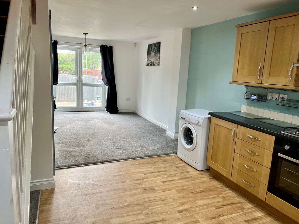 Property photo 2 of 11
