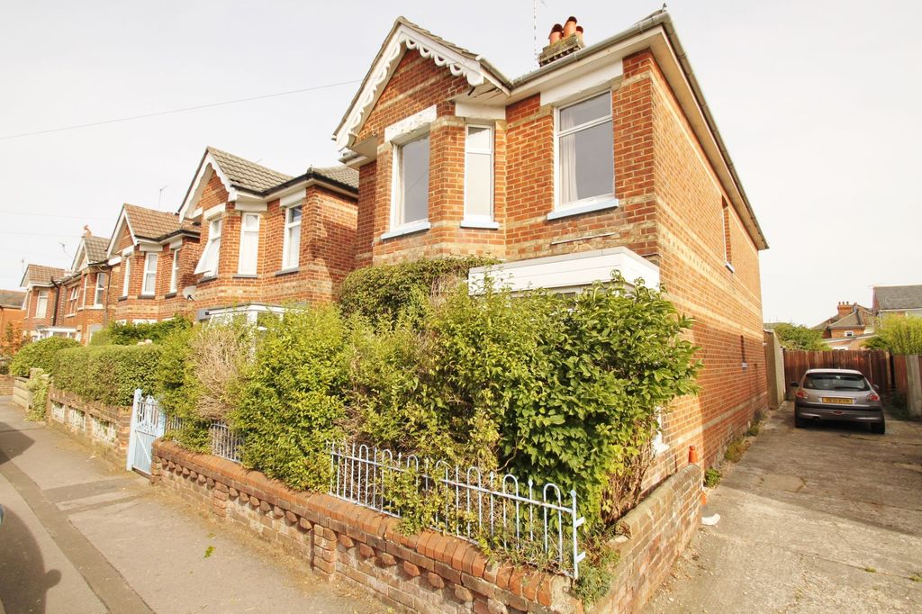Property photo 3 of 14 Photo 1