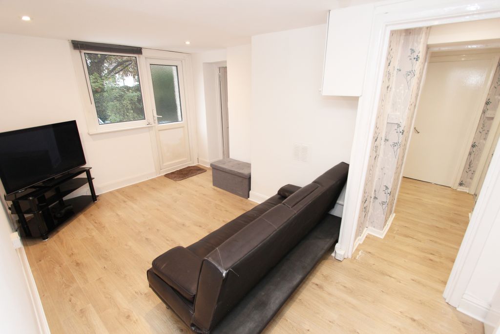 Property photo 3 of 7 Img_2248A