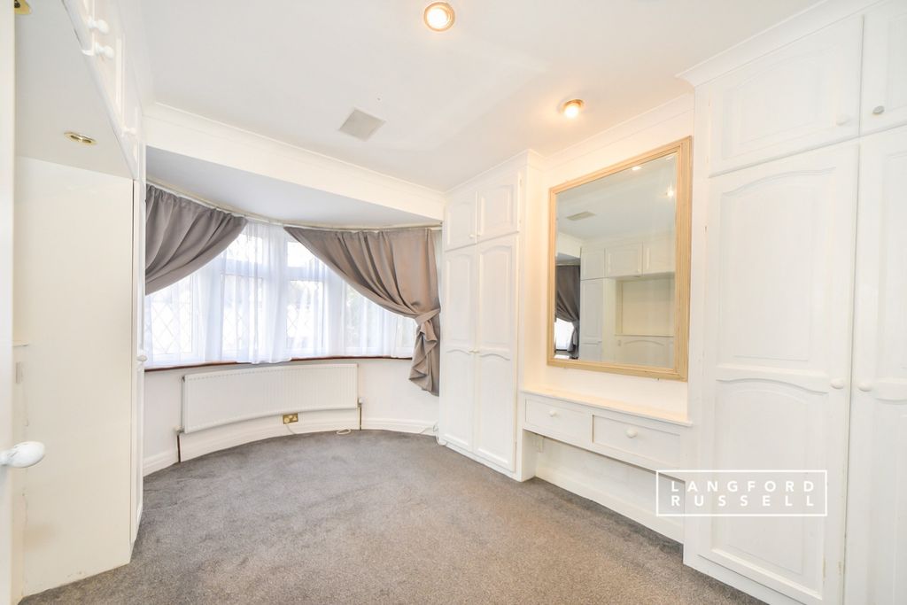 Property photo 2 of 11 Reception