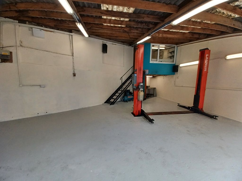 Property photo 1 of 5 Photo 2