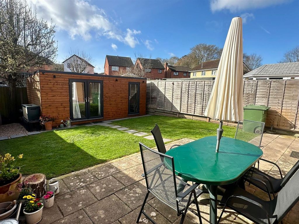 Property photo 2 of 19