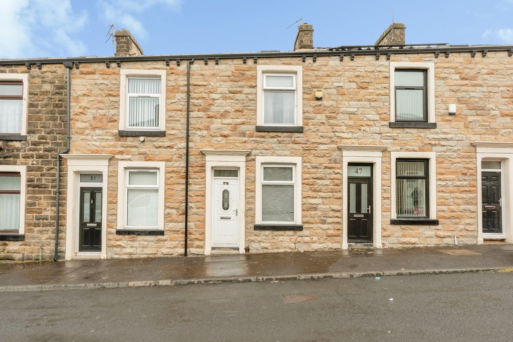 Property photo 1 of 16 Pbox-Img.Jpg