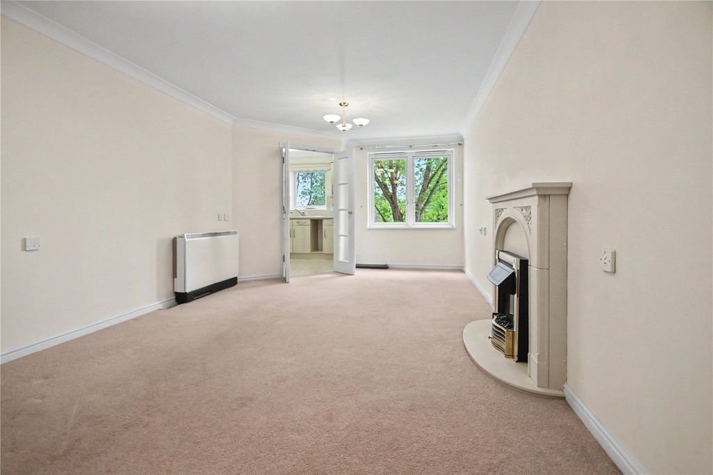 Property photo 3 of 13 Picture No. 02