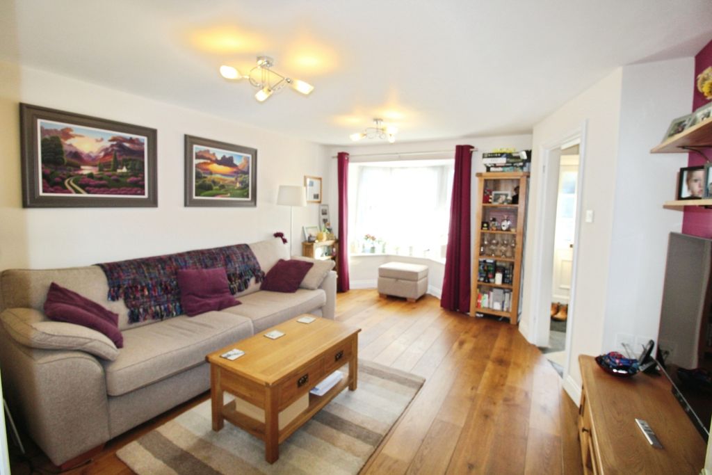 Property photo 3 of 12 Picture No. 04