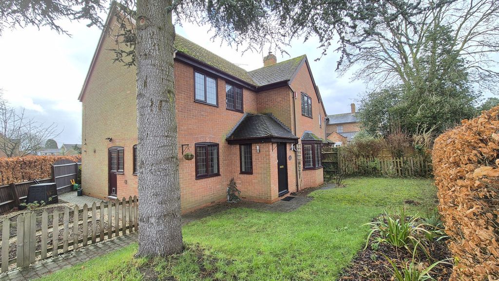 Property photo 1 of 32