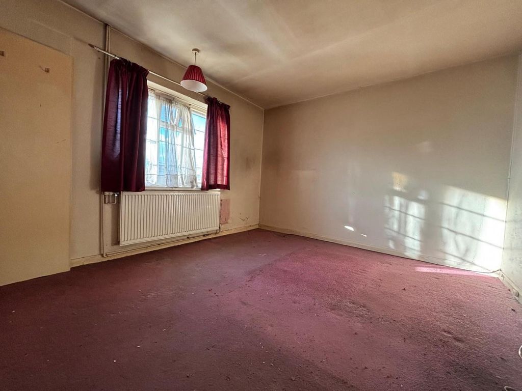 Property photo 3 of 5 41Dcb3B2-5843-4237-Be5c-Ed9857331B22.Jpg