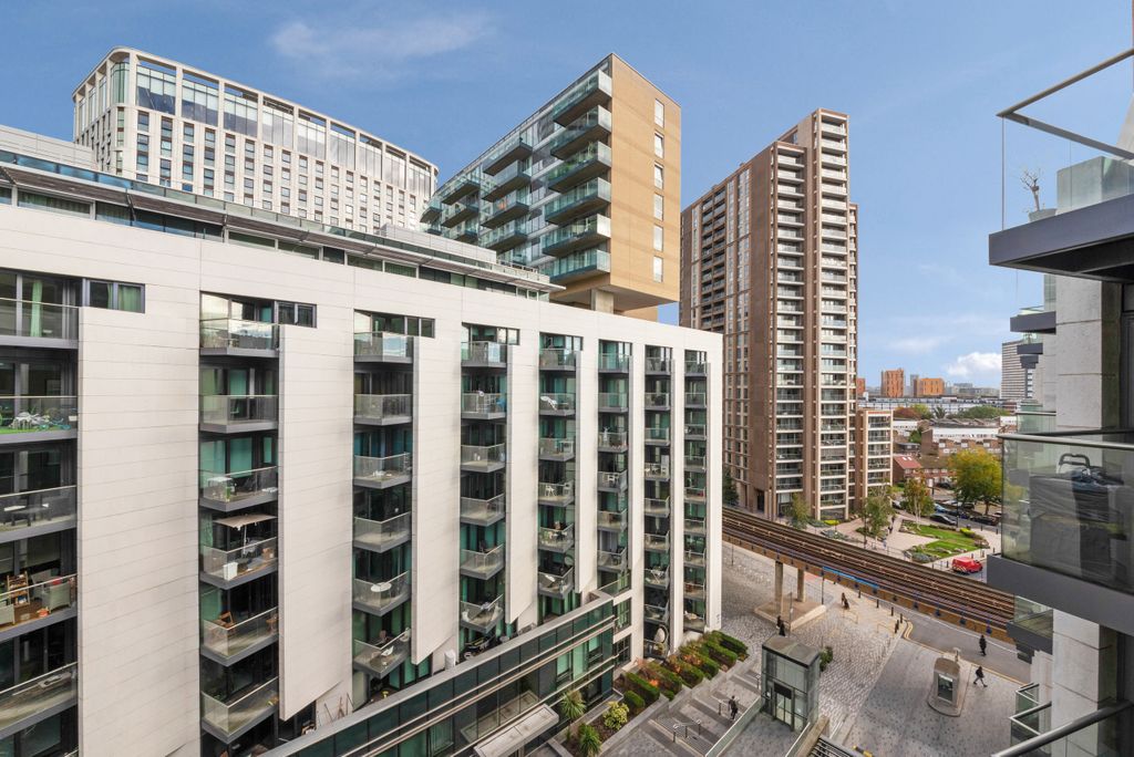 Property photo 3 of 13 Photo 3