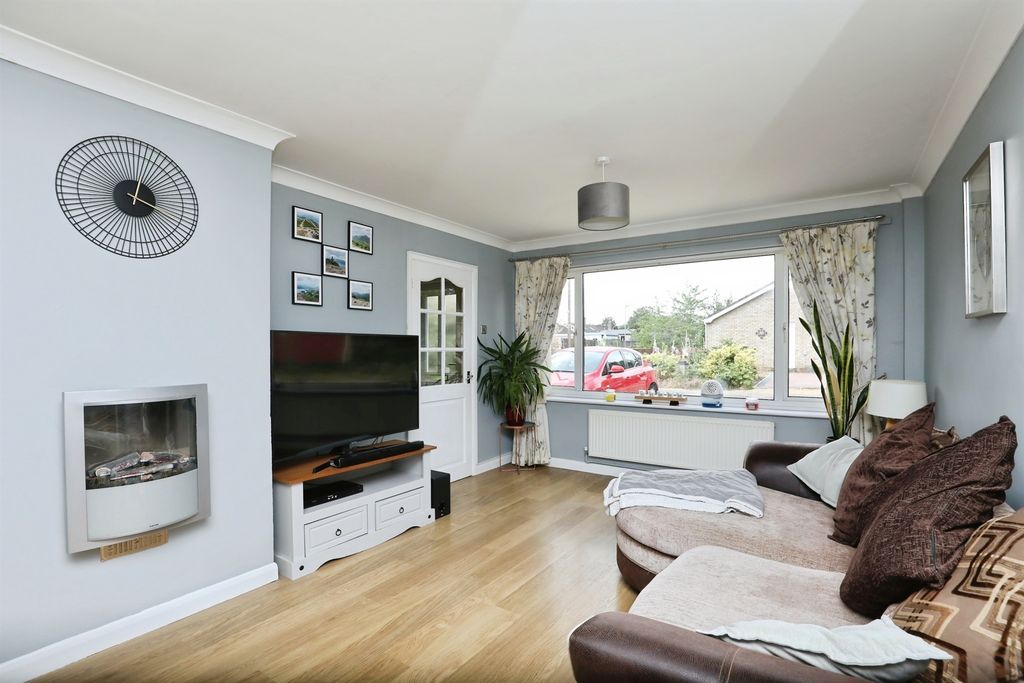 Property photo 2 of 14