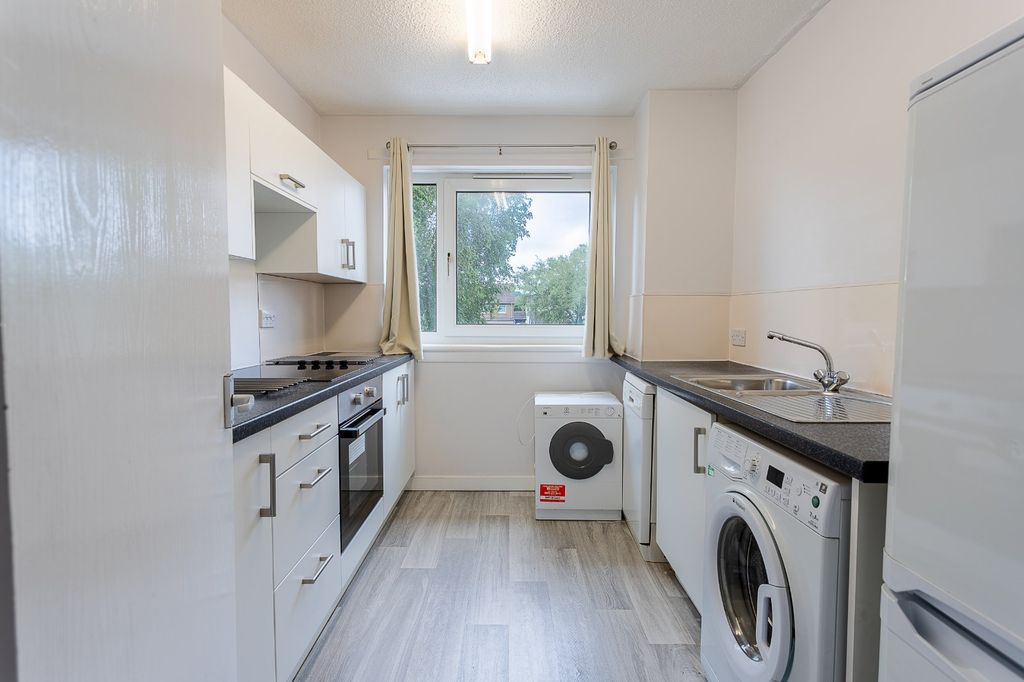 Property photo 3 of 11 Picture No. 06
