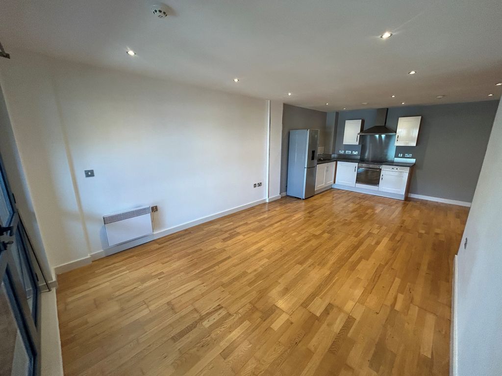 Property photo 3 of 8