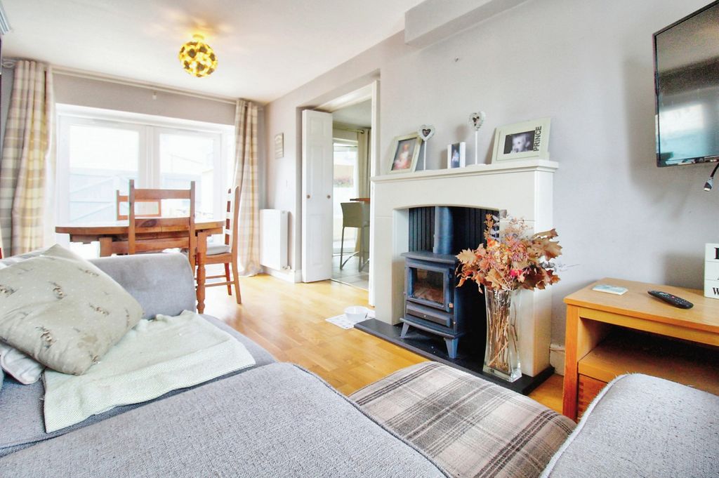 Property photo 2 of 22