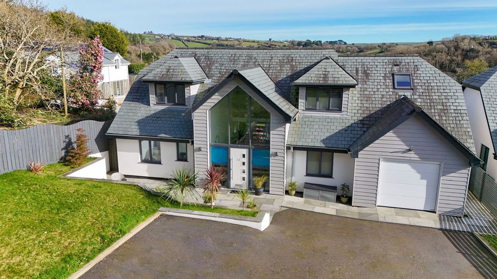 Property photo 1 of 33