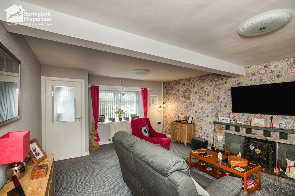 Property photo 2 of 16 Image 2