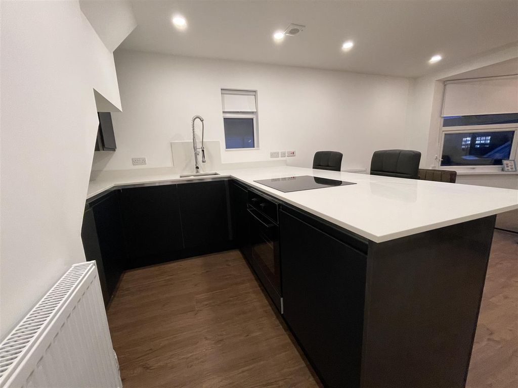 Property photo 3 of 8 Img_5752.Jpg