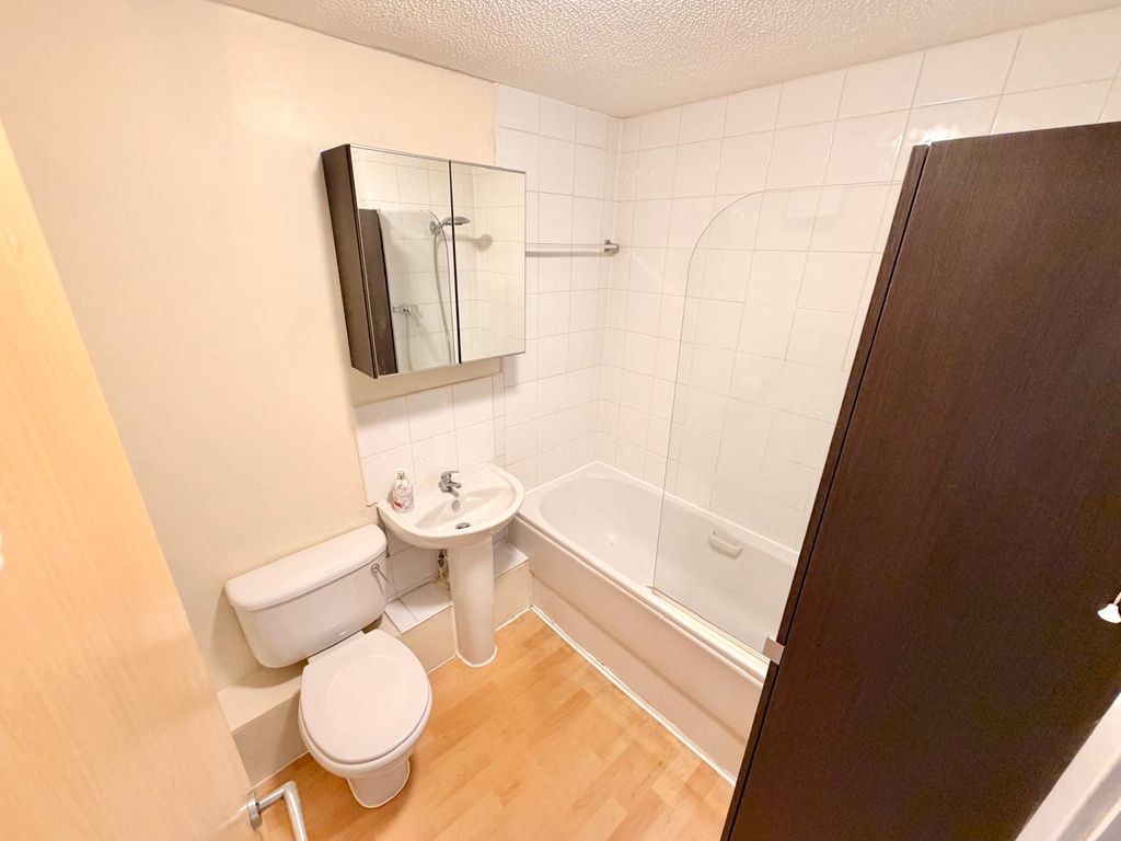 Property photo 3 of 9 Image