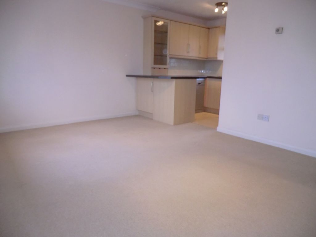 Property photo 3 of 8