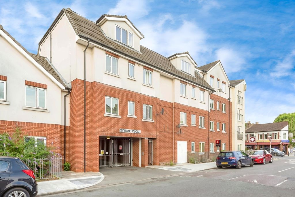 Property photo 1 of 8 Exterior