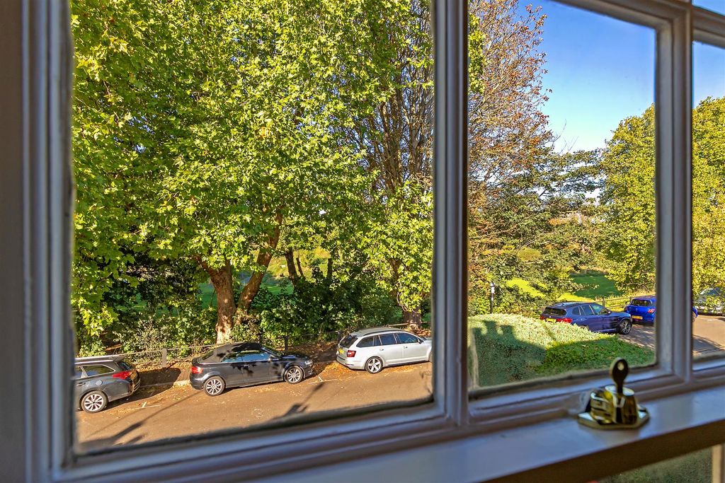 Property photo 2 of 17 43Newenglandstreet-29.Jpg