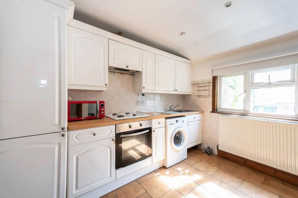 Property photo 1 of 5 Image