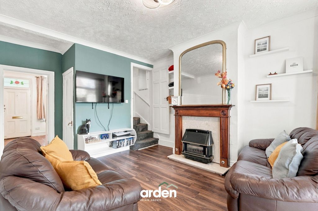 Property photo 3 of 13