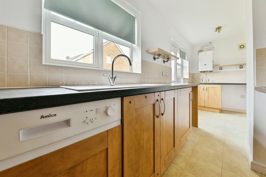 Property photo 3 of 20