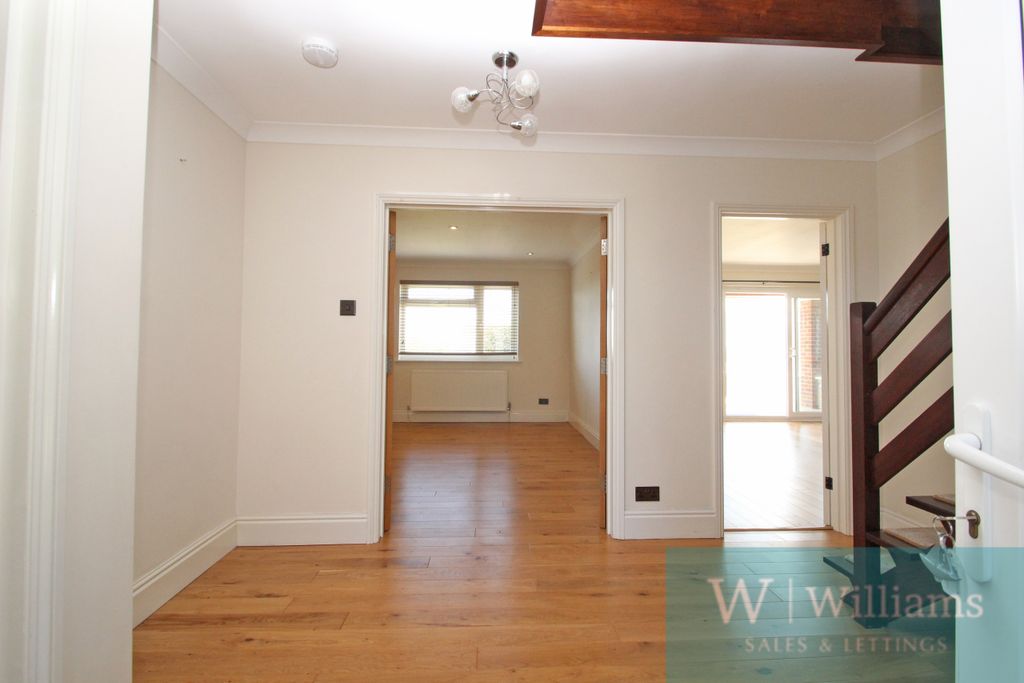 Property photo 3 of 25 Hallway