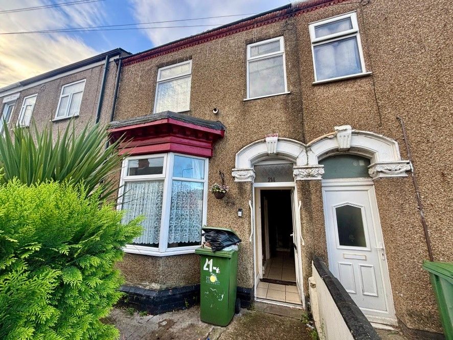 Property photo 1 of 12