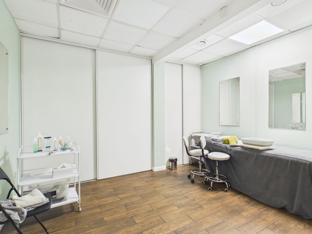 Property photo 3 of 15 Photo 9