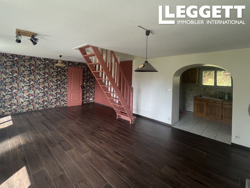 Property photo 3 of 10