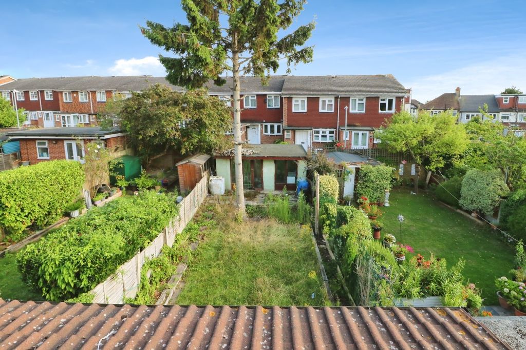 Property photo 2 of 17 Picture No. 02