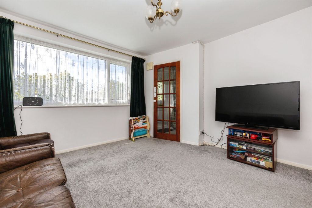 Property photo 3 of 17