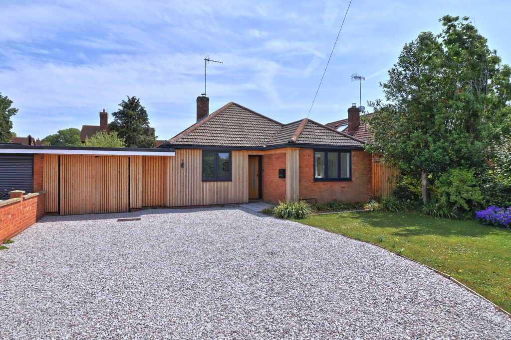 Property photo 1 of 27