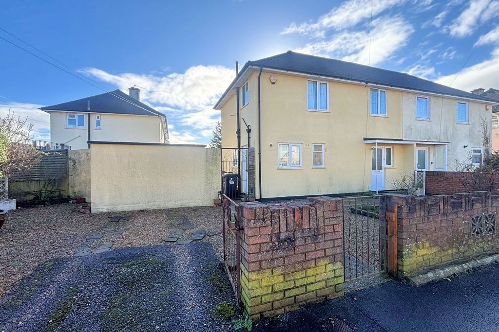 Property photo 1 of 15 Front