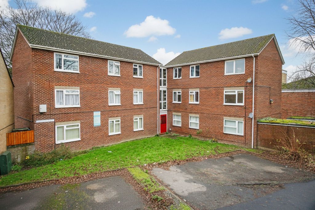 Property photo 1 of 16