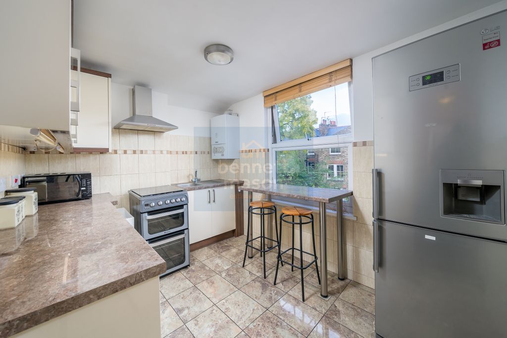 Property photo 3 of 8 Dsc09929-Edit