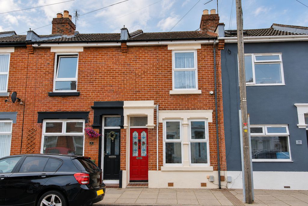 Property photo 1 of 17