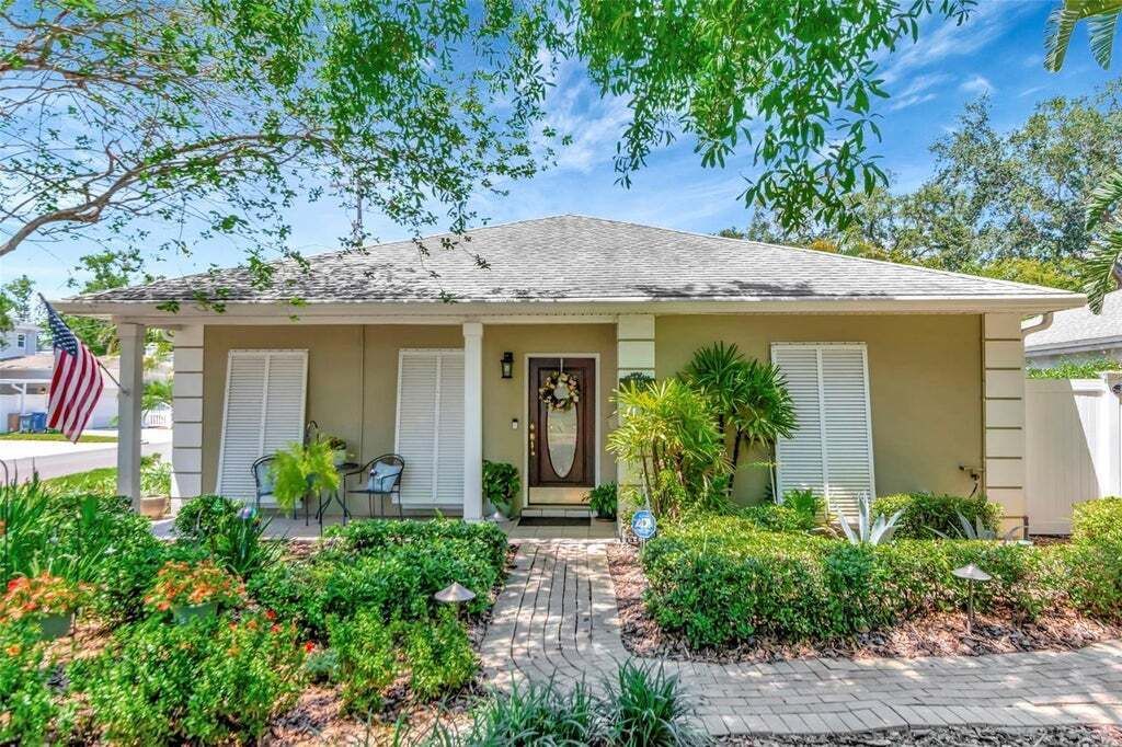 Property photo 1 of 20
