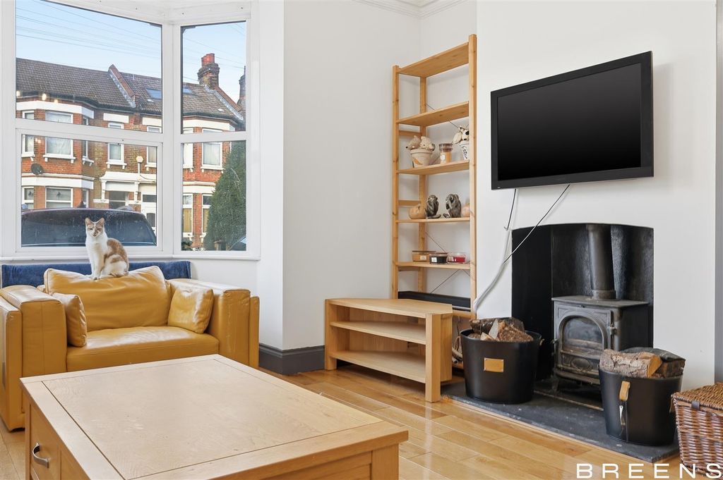 Property photo 3 of 32 Img_6611.Jpg