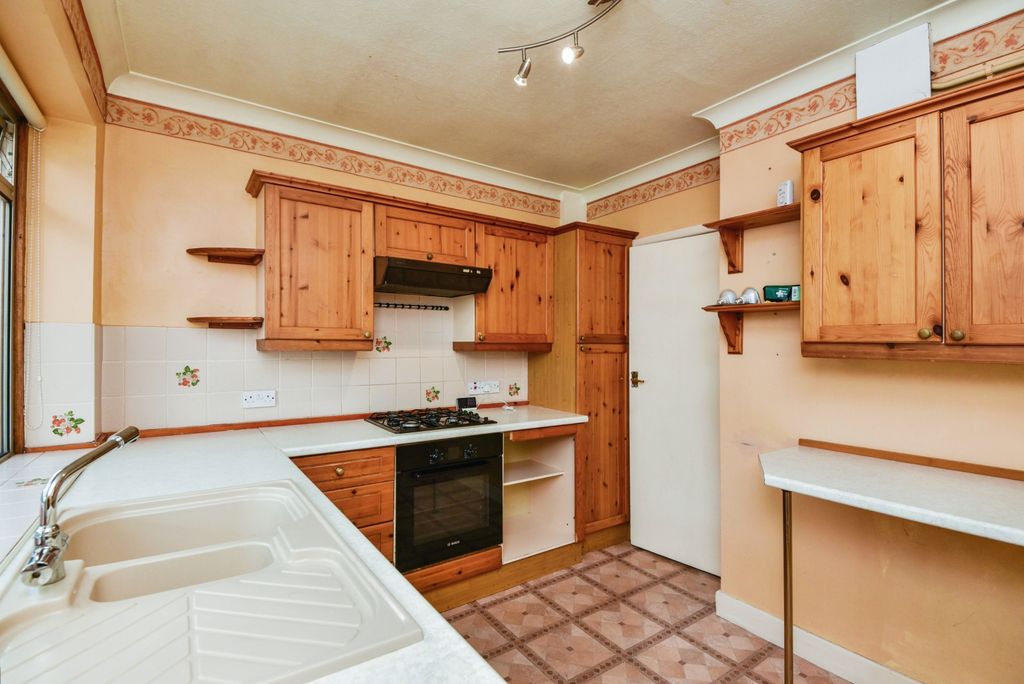 Property photo 3 of 17 Photography