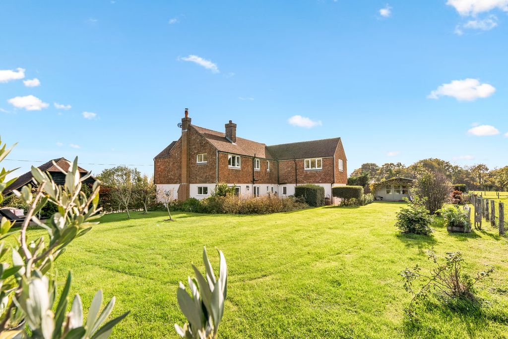 Property photo 2 of 43