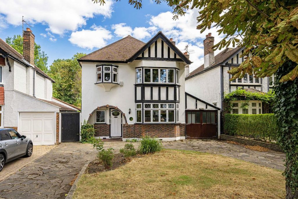 Property photo 1 of 9